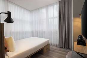 Moxy London Piccadilly Circus