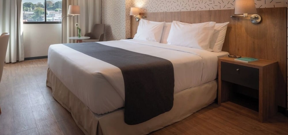 HOTEL EL PINO SUITE