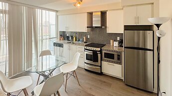RivetStays - The Fly Luxury Suites