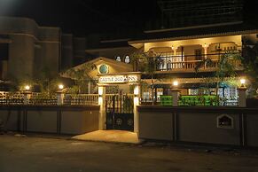 Castle 360 Inn
