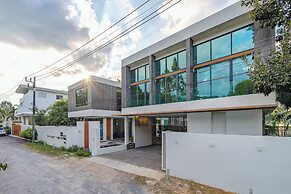 Luxury9BRVillaGolfViewTennisCourt V158