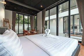 Luxury9BRVillaGolfViewTennisCourt V158