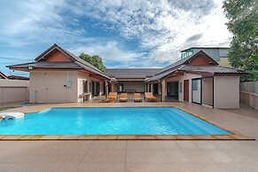 Spacious 4BR Pool Villa in Chalong V155