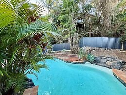 Korora Court by Charlesworth