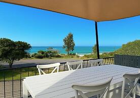 Korora Court by Charlesworth