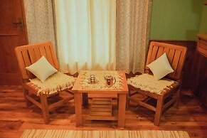 Khaapus Home Naggar