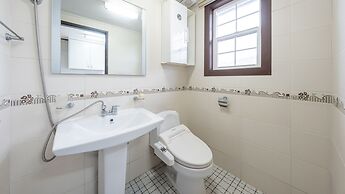 Evergreen Pet-friendly Pension, Taean