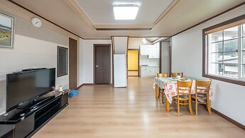 Evergreen Pet-friendly Pension, Taean