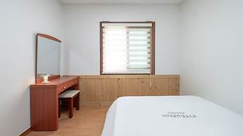 Evergreen Pet-friendly Pension, Taean