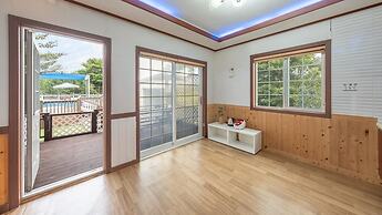 Evergreen Pet-friendly Pension, Taean