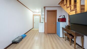 Evergreen Pet-friendly Pension, Taean