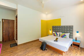 goSTOPS PLUS Kasol Manikaran Road, Bar and Hostel