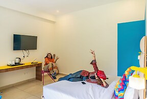 goSTOPS PLUS Kasol Manikaran Road, Bar and Hostel