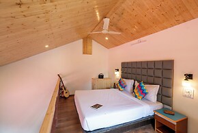 goSTOPS PLUS Kasol Manikaran Road, Bar and Hostel
