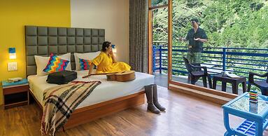 goSTOPS PLUS Kasol Manikaran Road, Bar and Hostel