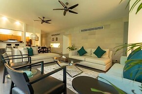 FullLuxuryTopOfTheRangeGreatLocationv128