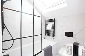 Flat 5 15 Longley Road