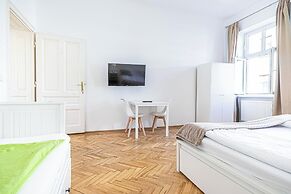 Stylish Apt Longstays Margareten 5P