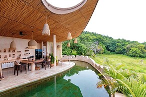 Zen Retreat with Pool Sea View V222