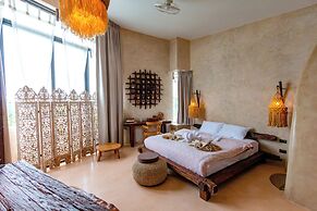 Zen Retreat with Pool Sea View V222