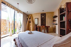 Zen Retreat with Pool Sea View V222