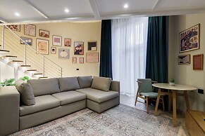 Hazel Spaces DownTown
