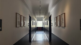 Wellesley Hotel