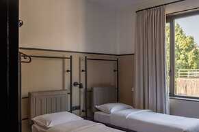 Wellesley Hotel