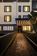 Wellesley Hotel