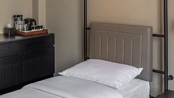 Wellesley Hotel
