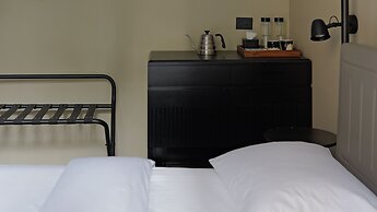 Wellesley Hotel