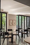 Wellesley Hotel