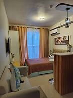 Studio w Pool, Mountain & City View Mactan Airport