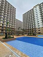 Studio w Pool, Mountain & City View Mactan Airport