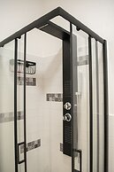 LH 51 Neapolitan Rooms