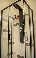 LH 51 Neapolitan Rooms