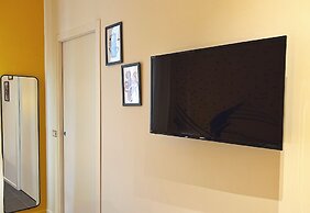 LH 51 Neapolitan Rooms