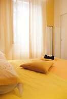 LH 51 Neapolitan Rooms
