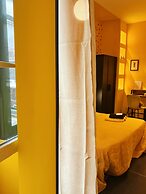 LH 51 Neapolitan Rooms