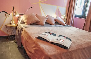 LH 51 Neapolitan Rooms