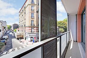 Charming Apartment - 2br-4p- Balcony- Malakoff