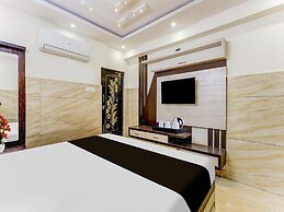 Super Hotel O Eluru Railway Station