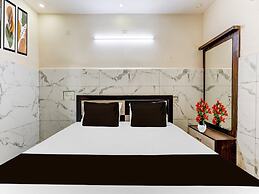 Super Hotel O Eluru Railway Station