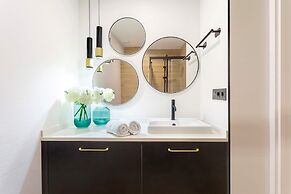 Exclusive Apartment in Granada Center. Alhondiga II