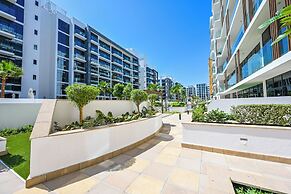 Luxury Studio in Azizi Riviera