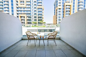 Luxury Studio in Azizi Riviera