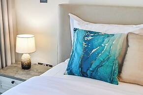 Luxury Studio in Azizi Riviera