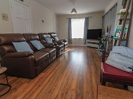 28 Guildford Road