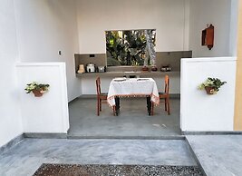 Nadia Villa Unawatuna