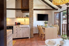 Luxury House in Granada Center. Reyes II